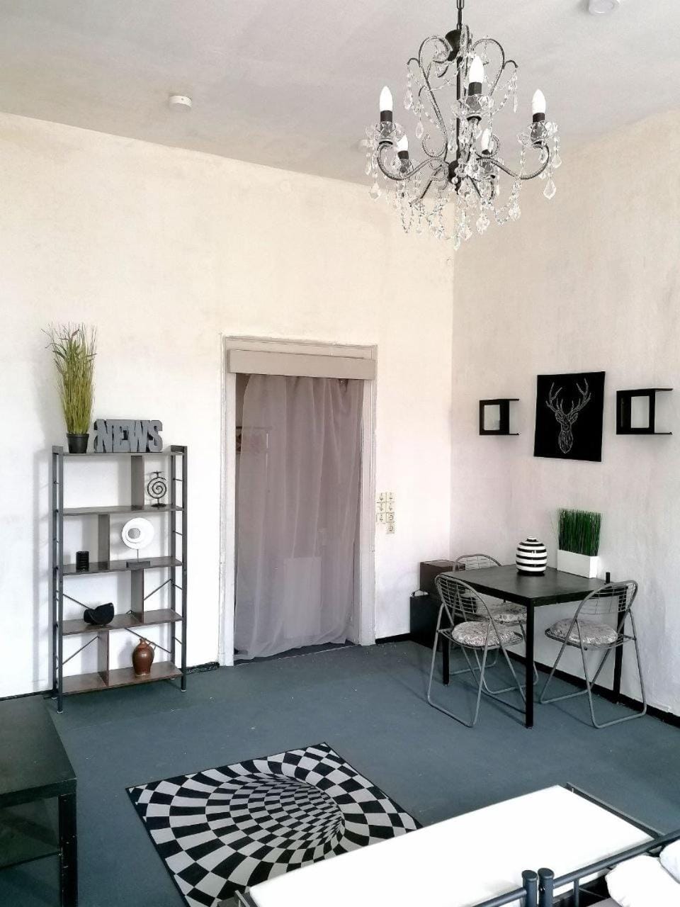 Nr 11 Gästeoase für 4 Personen Familie mit Umkleide Herzens der Stadt Vacation rental in Erzgebirgskreis
