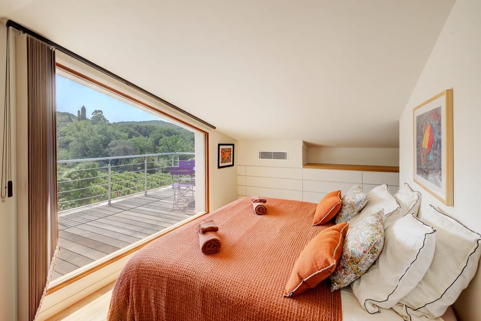 Bed, View (from property/room), Balcony/Terrace, Photo of the whole room, Bedroom