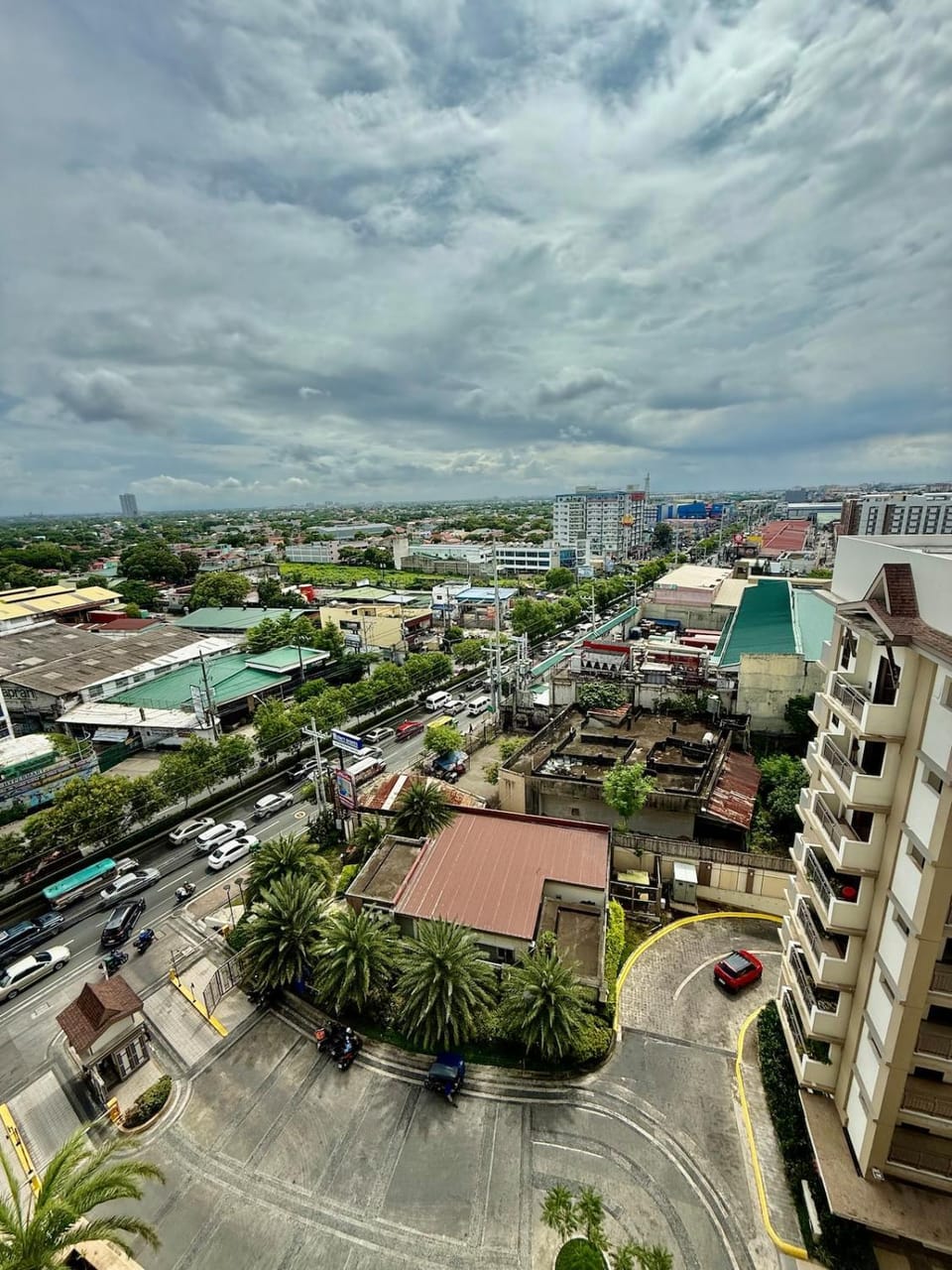 YourSafeHaven Calathea Place Lavender Bldg Apartment in Las Pinas