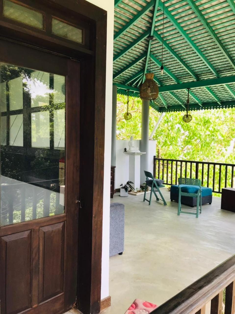 Black Lantern Bed and Breakfast in Southern Province