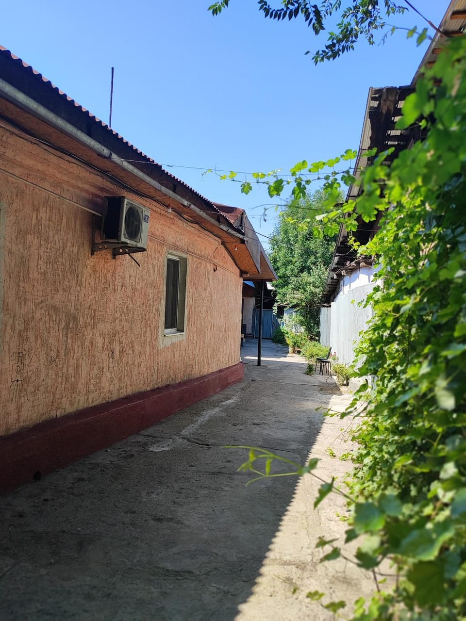 Guest house Gosling Bed and Breakfast in Almaty