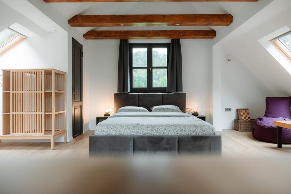Bed, Bedroom