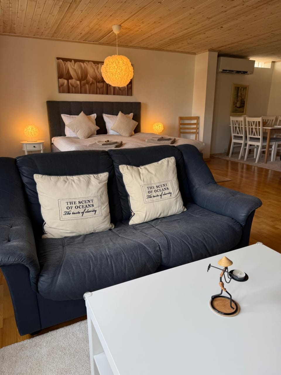 Seating area