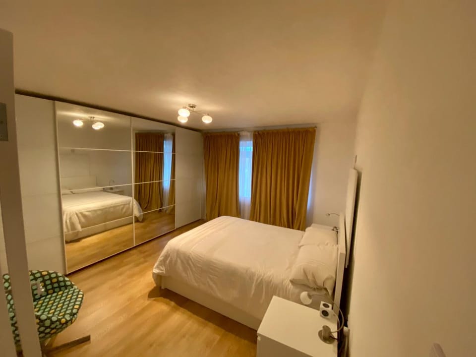 Bed, Photo of the whole room, Bedroom, wardrobe