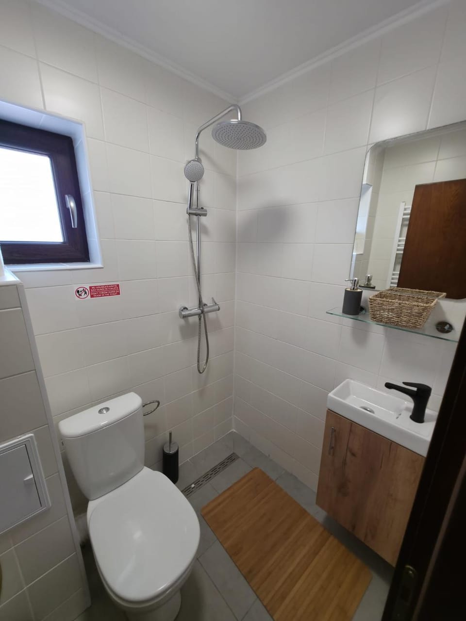 Evernest Guesthouse Bed and Breakfast in Romania