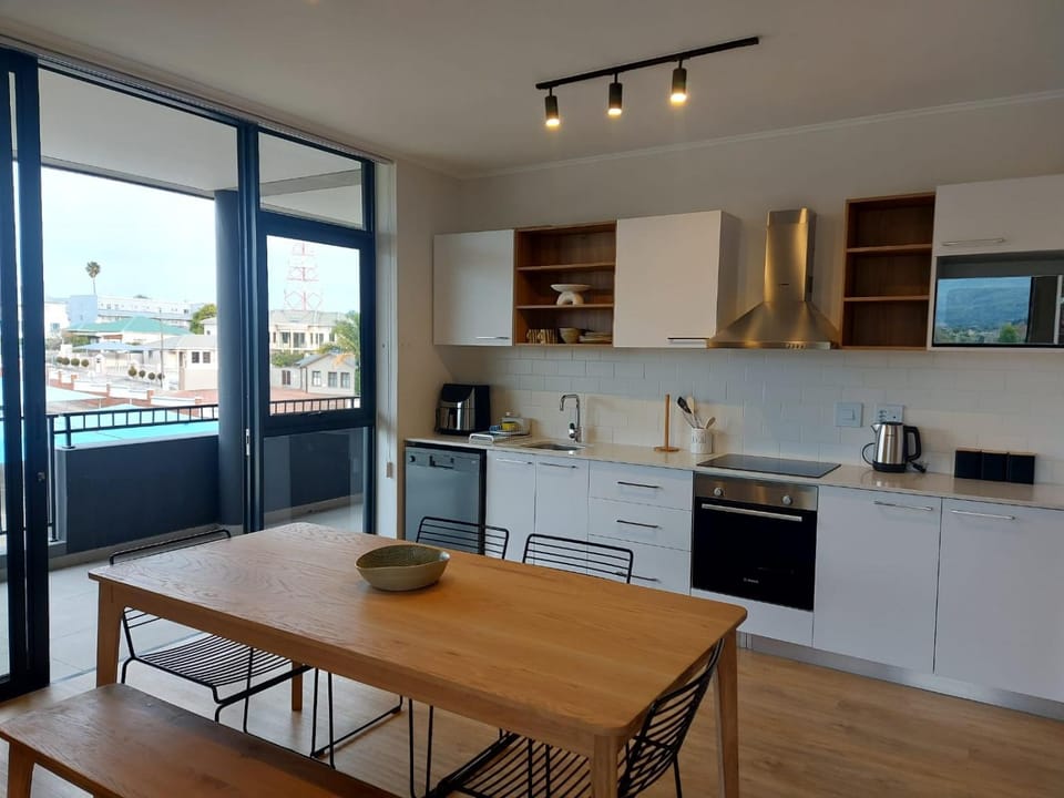 308 The Meadows Luxury Deluxe Apartment in Western Cape