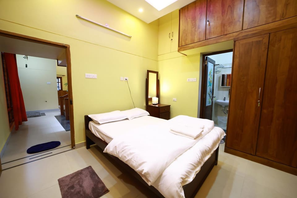 Bed, Photo of the whole room, Bedroom, towels, wardrobe