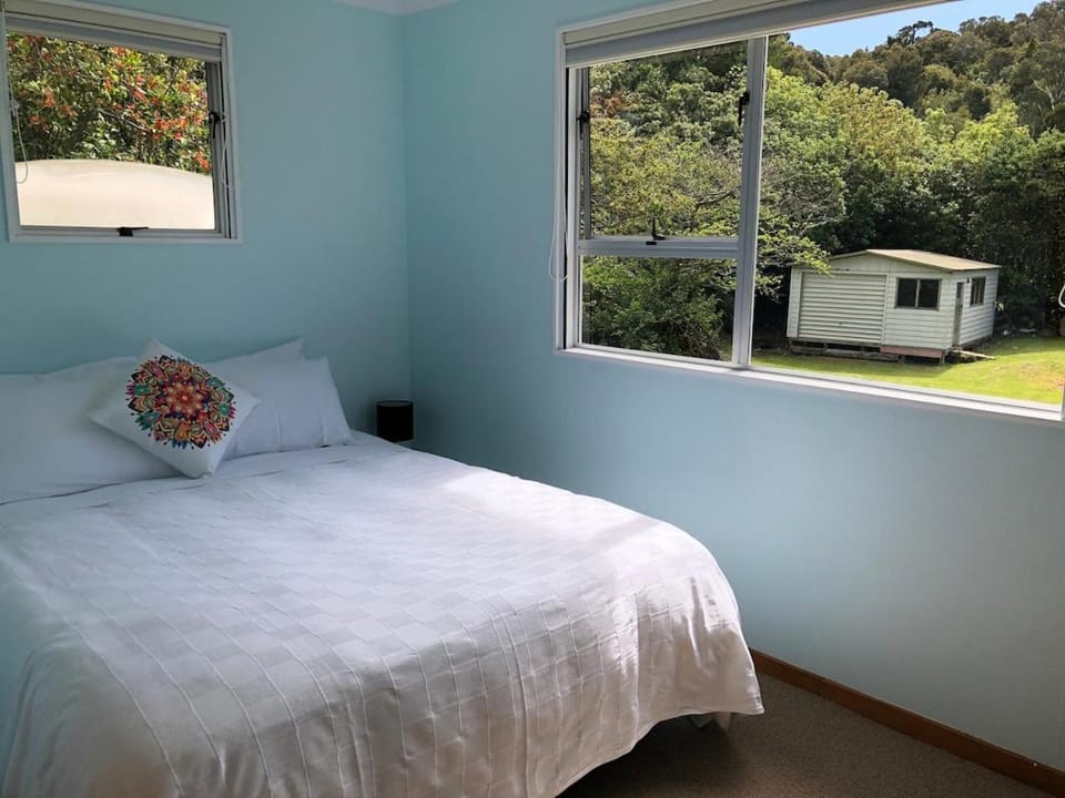 Butterfield Beach House Stewart Island incl car Villa in Southland