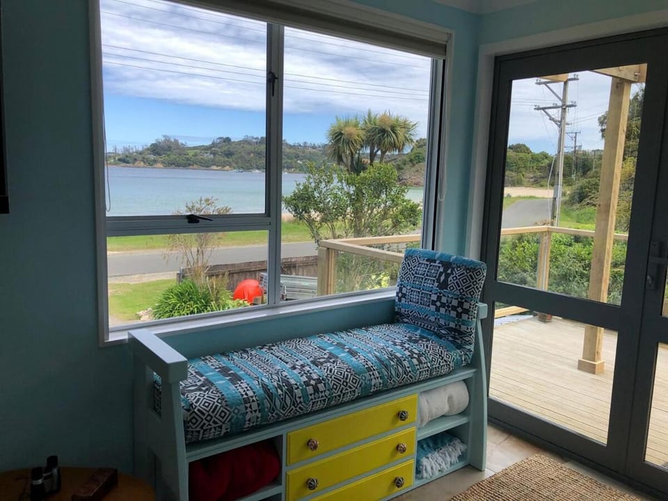 Butterfield Beach House Stewart Island incl car Villa in Southland