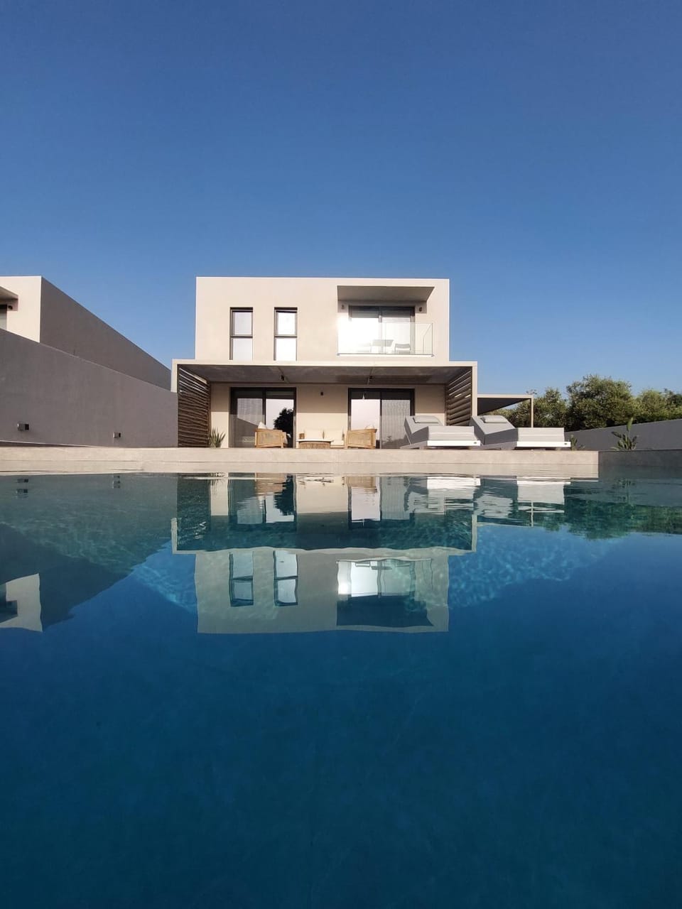 Property building, Pool view, Swimming pool, Swimming pool