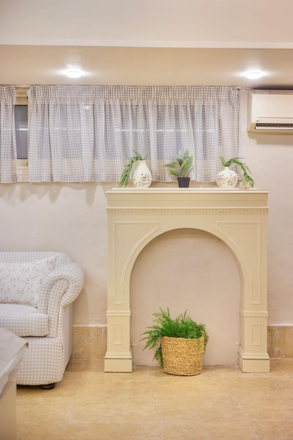 flat iron, air conditioner