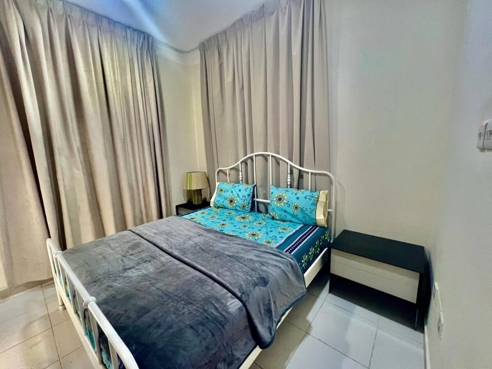 Close to the airport Near Abu Baker metro station Apartment in Dubai