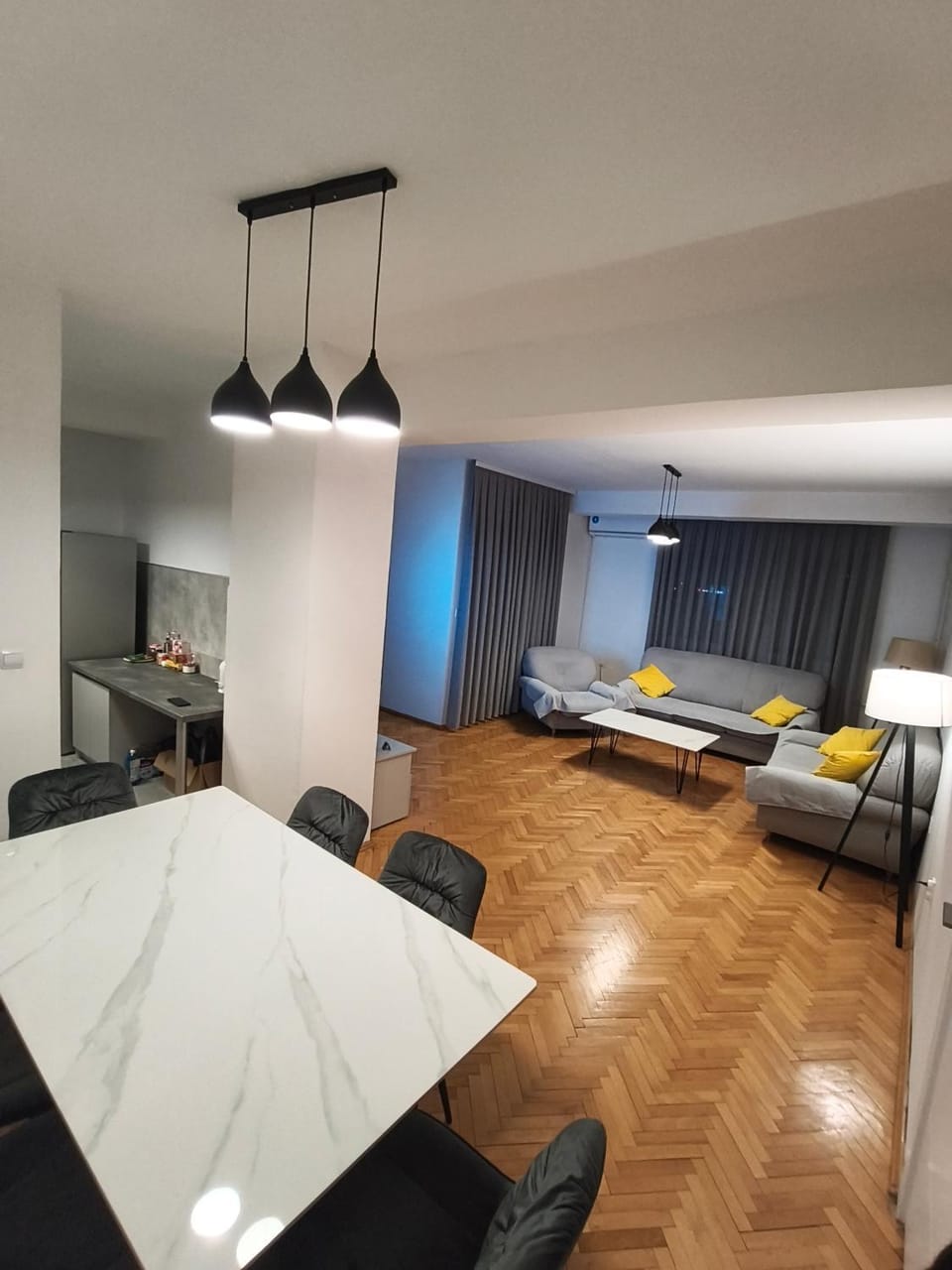 Bed, TV and multimedia, Living room, Photo of the whole room, Dining area