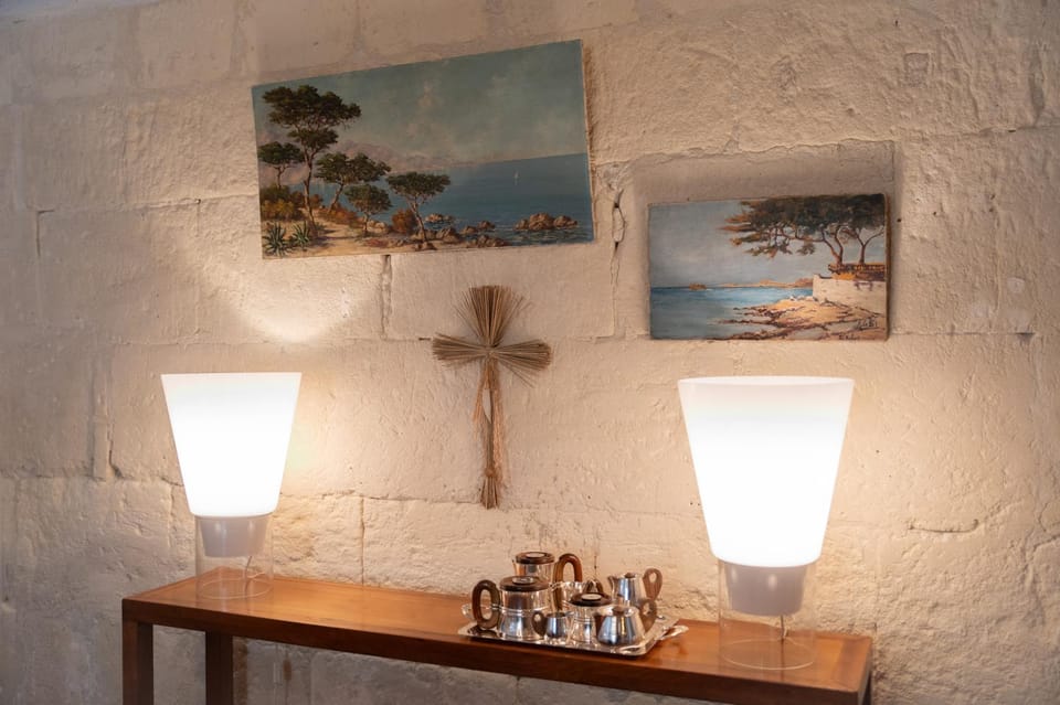 Living room, Decorative detail