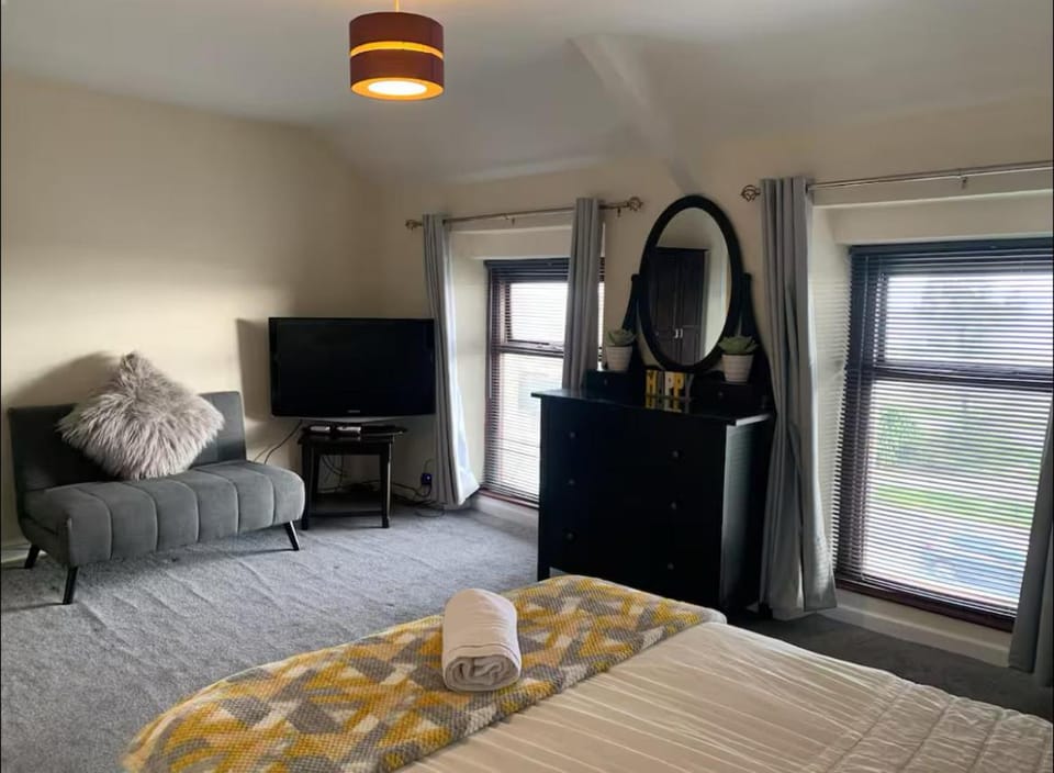 284 - Room 8 - Beachfront - Fantastic Sea views Bed and Breakfast in Swansea