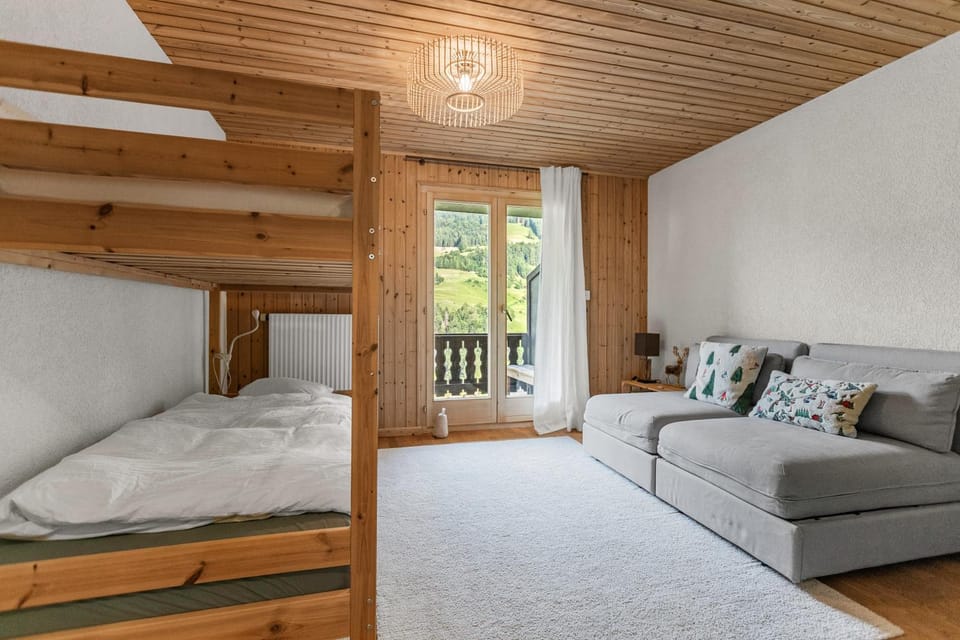Bed, Photo of the whole room, Bedroom, bunk bed