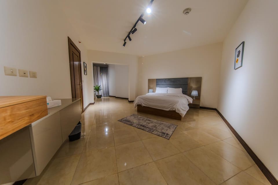 Photo of the whole room, Bedroom