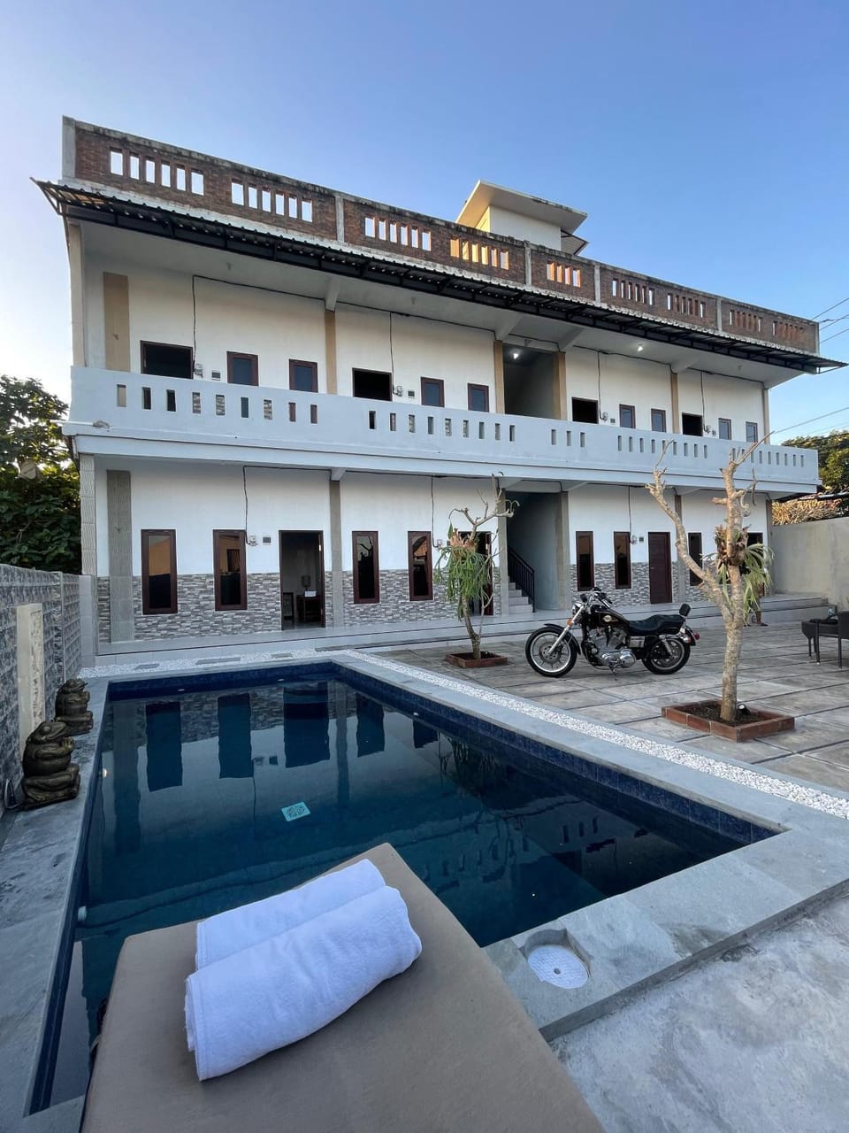 Swimming pool