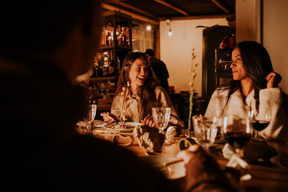 Restaurant/places to eat, Lounge or bar, Food and drinks, Banquet/Function facilities, Evening entertainment, Food, Dinner, group of guests