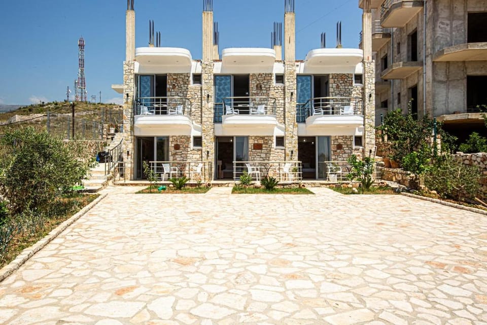 House of Stones 4, Cozy Room w Parking Apartment in Vlorë County, Albania