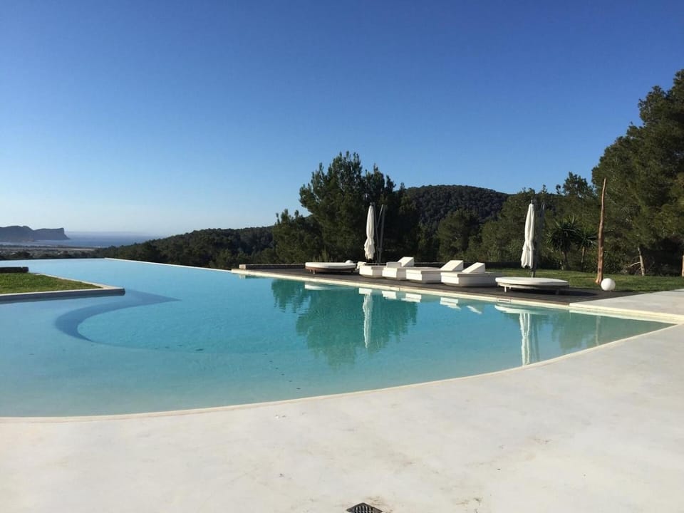 Chic and Stylish 6 Bedroom Villa in Ibiza, 1039 Villa in Ibiza