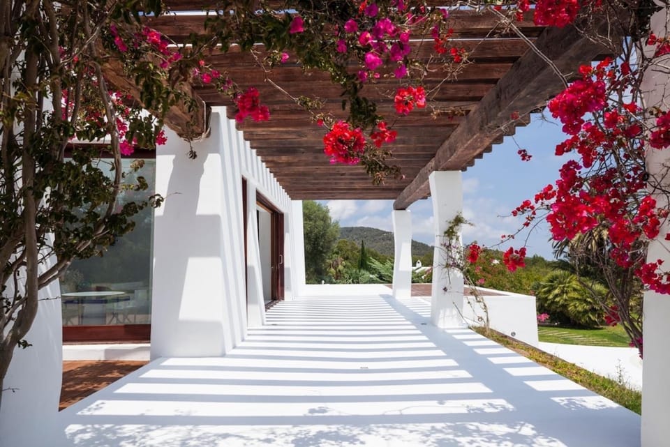 Chic and Stylish 6 Bedroom Villa in Ibiza, 1039 Villa in Ibiza