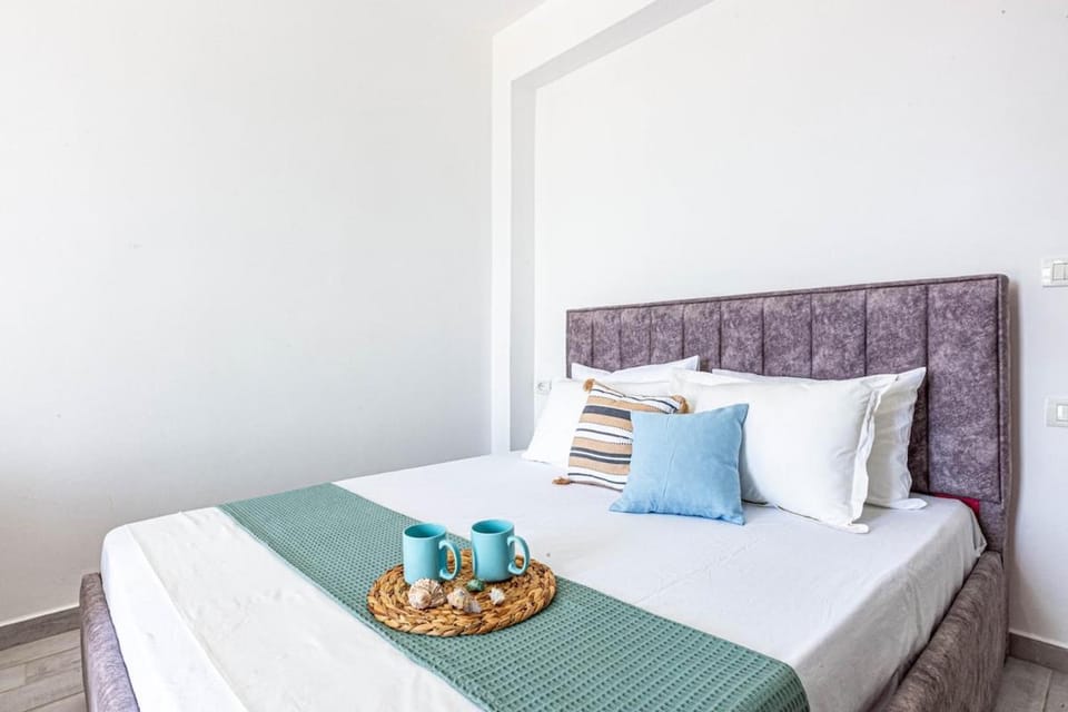 House of Stones 5, Cozy Room w Parking Apartment in Vlorë County, Albania