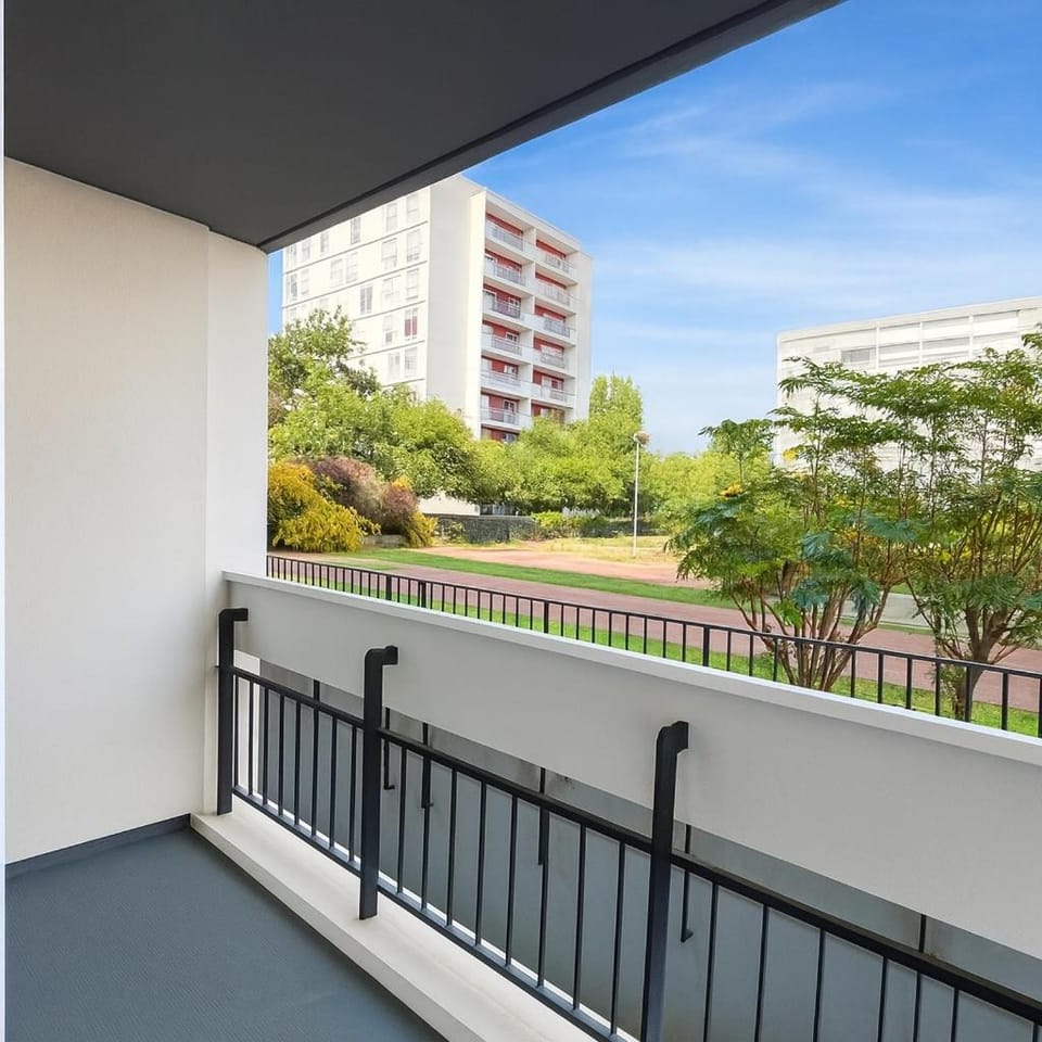 Élégant rez-de-jardin 4 chambres à Angers Apartment in Angers
