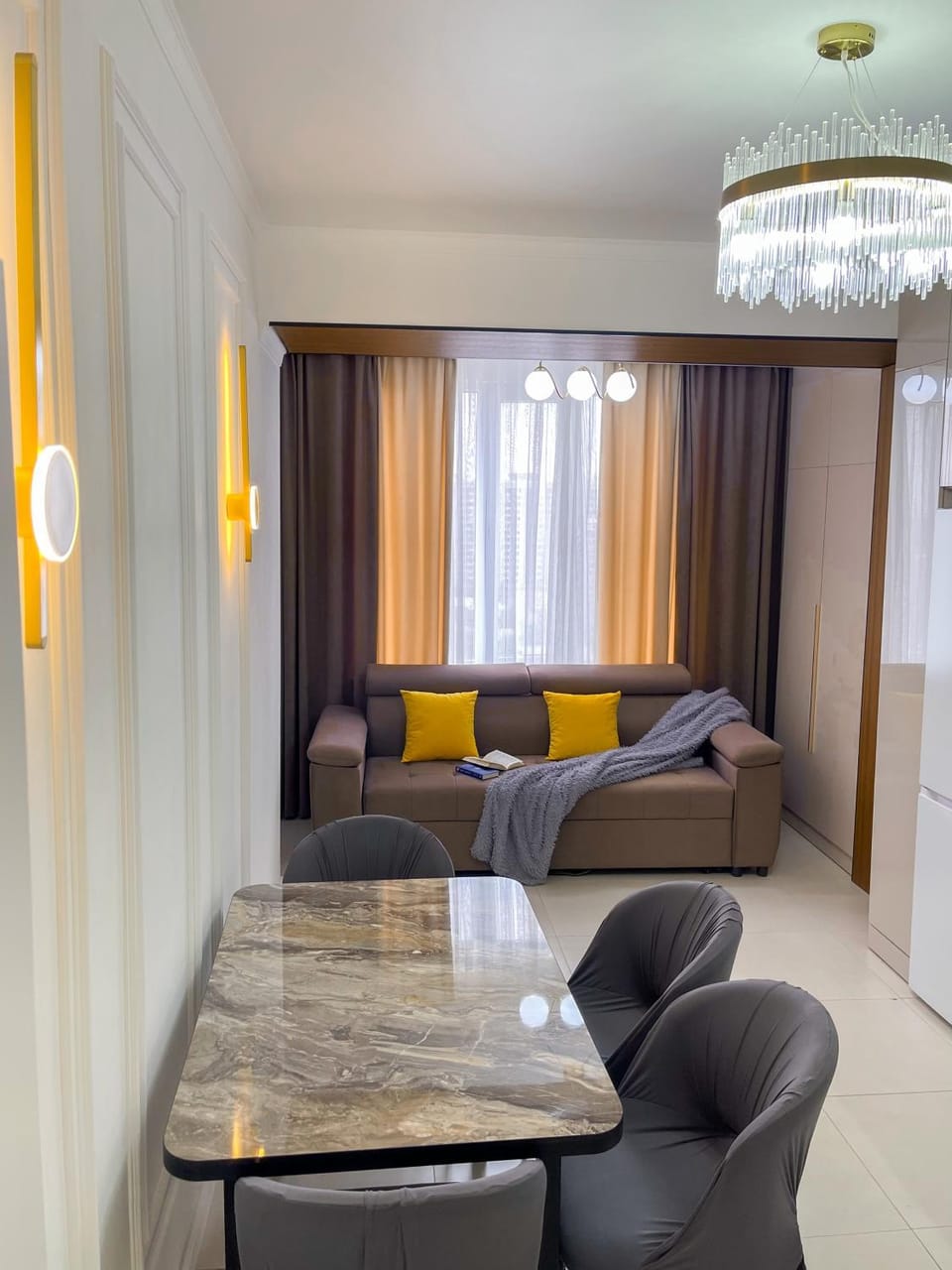Living room, Seating area, Dining area