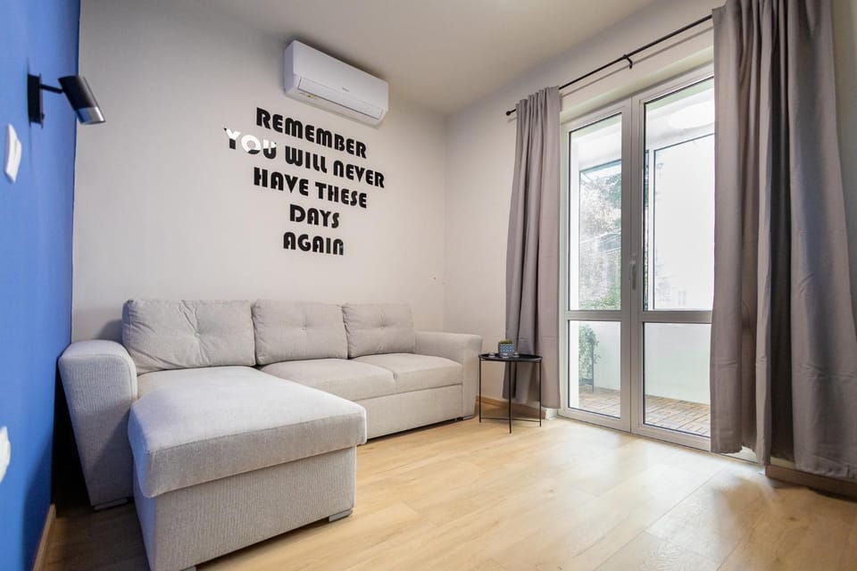 Living room, Seating area, Bedroom, air conditioner