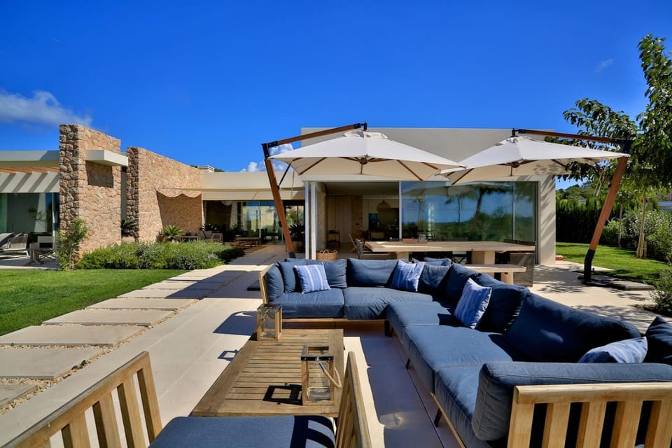 Tranquil Oasis: 5 Bedroom Villa in Ibiza City,1002 Villa in Ibiza