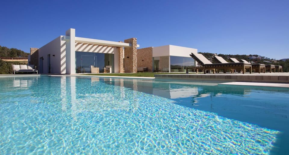 Tranquil Oasis: 5 Bedroom Villa in Ibiza City,1002 Villa in Ibiza