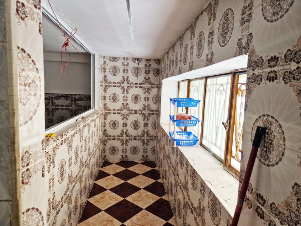 studio jirari chambre et 3 salons avec cuisine douche wifi Apartment in Tangier