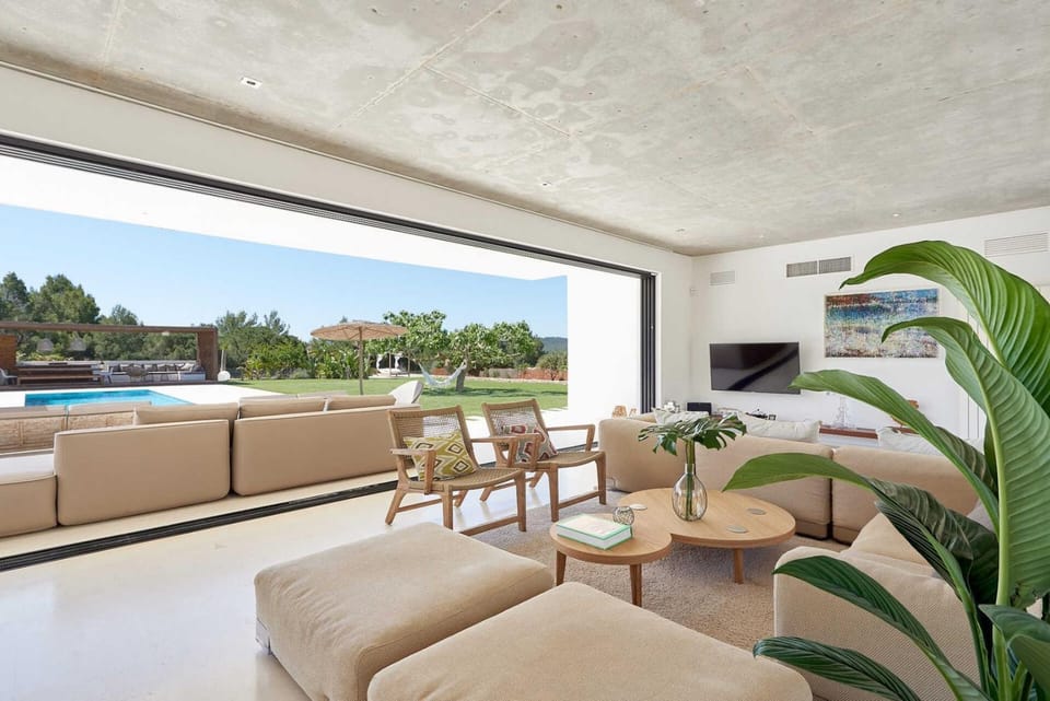 Stunning 8 Bedroom Mansion in Ibiza City, 1005 Villa in Ibiza