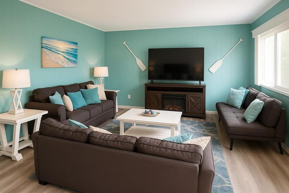 Blue Horizon Lake House - Renovated 3BR 2BA on the Beach House in Michigan