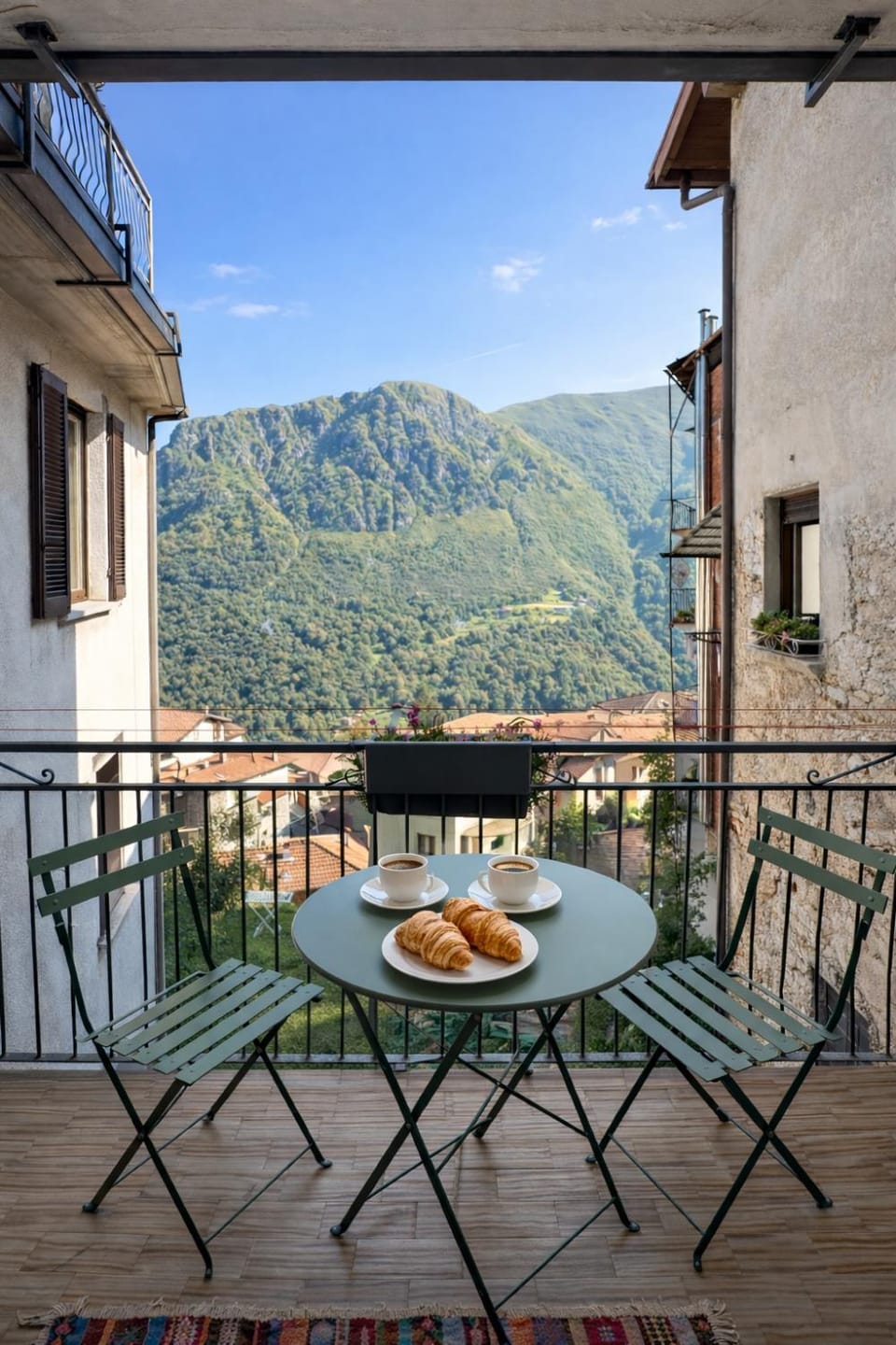 Il Girasole sul Lago di Como House in Province of Lecco