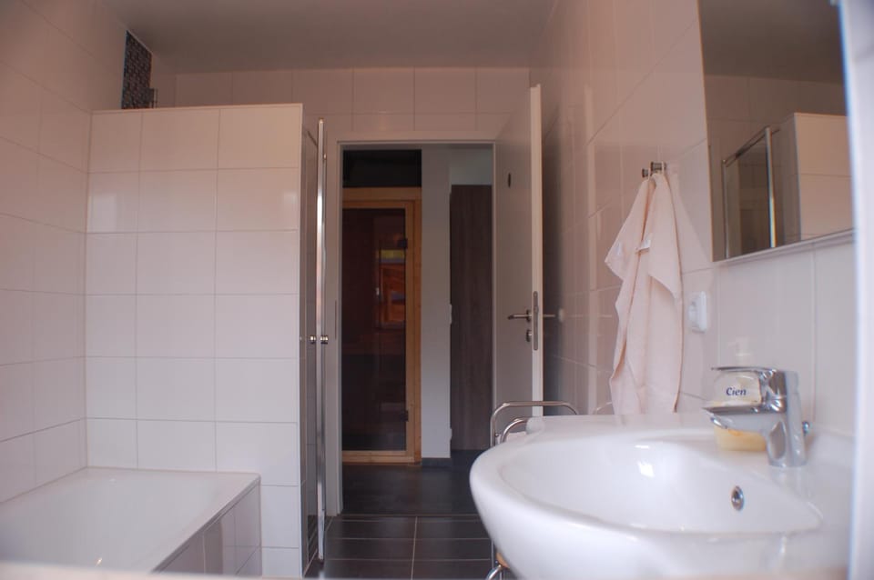 Bathroom, Bath