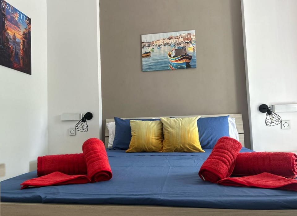 Bed, Summer