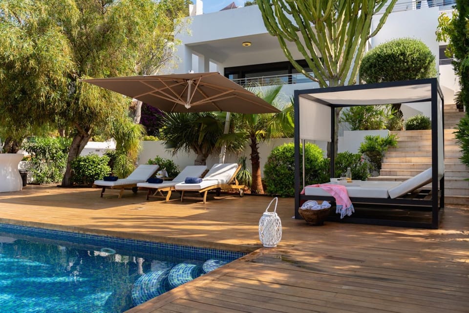 Luxury Villa with Outdoor Bar, Ibiza Villa 1027 Villa in Ibiza