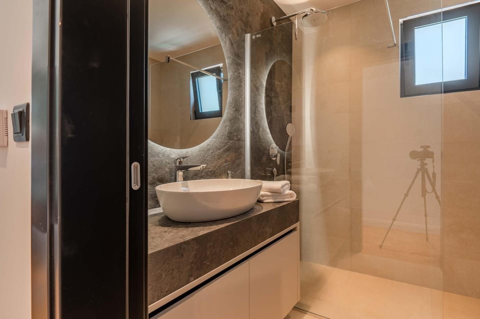 Adriatic Horizon Villas - Villa Mare Villa in Budva Municipality