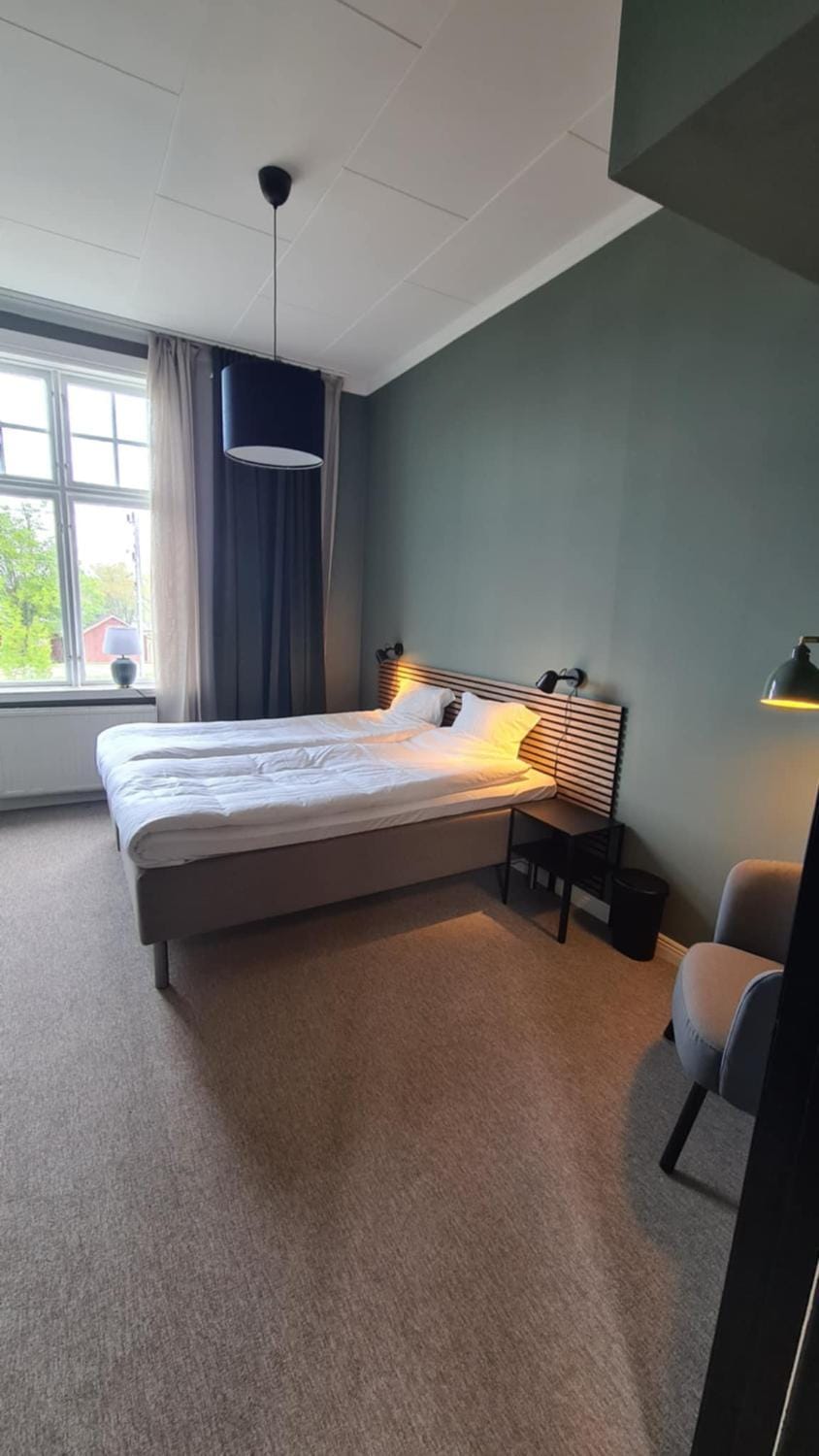 Bed, Photo of the whole room