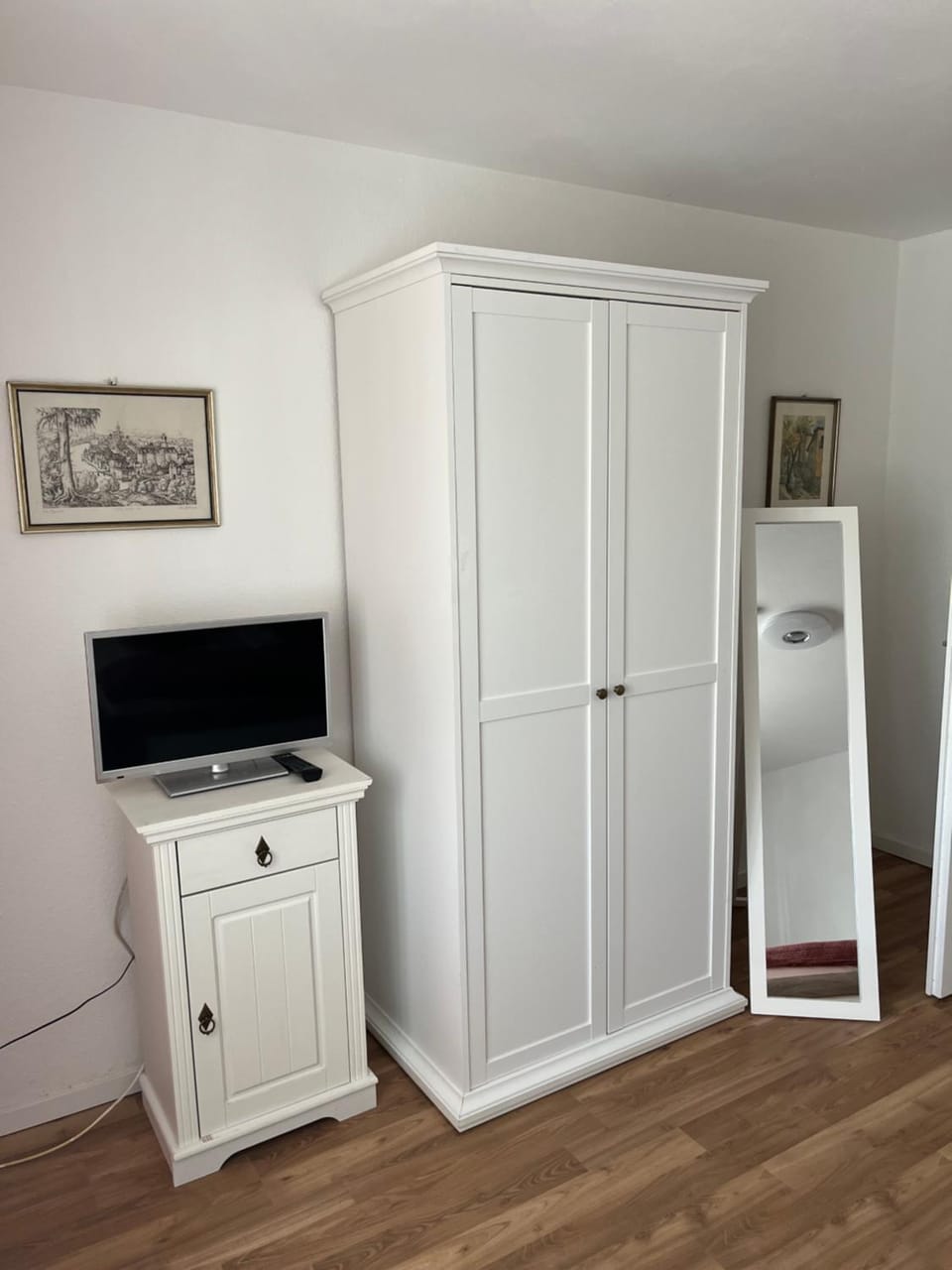 TV and multimedia, wardrobe