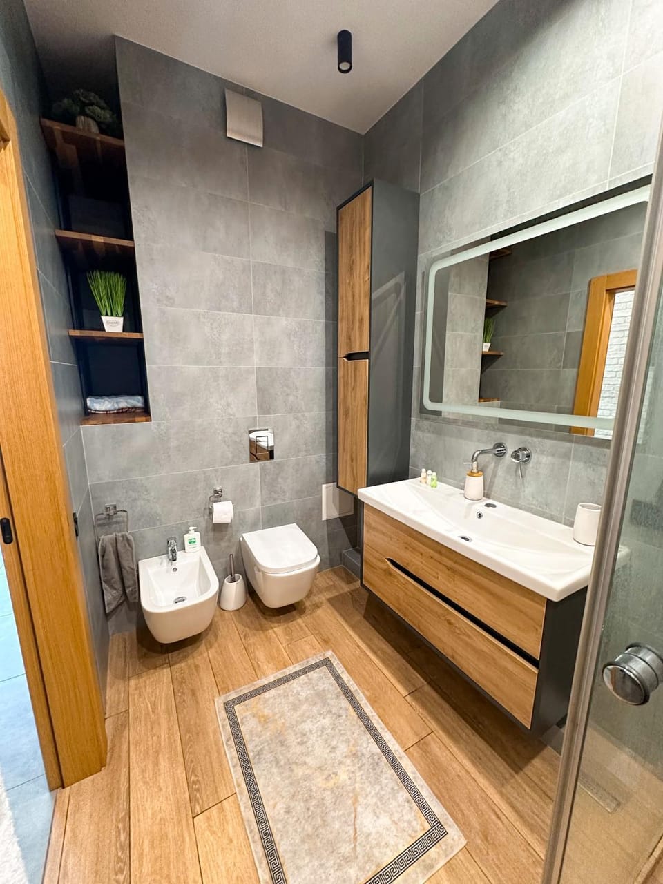 5 хвилин до моря та до центру квартира люкс Apartment in Odessa