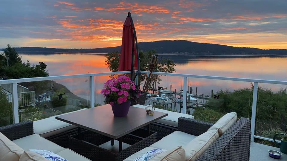 Day, Natural landscape, View (from property/room), Balcony/Terrace, Mountain view, Sea view, Sunrise