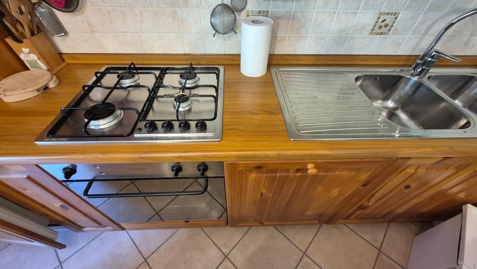 Kitchen or kitchenette, stove