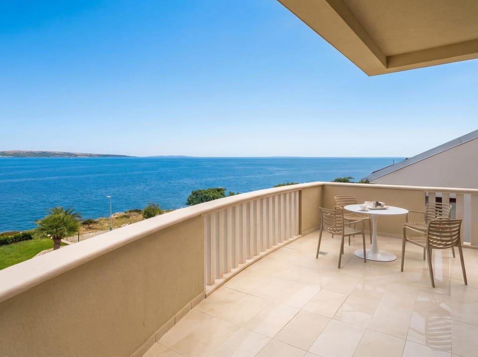 View (from property/room), Balcony/Terrace, Sea view