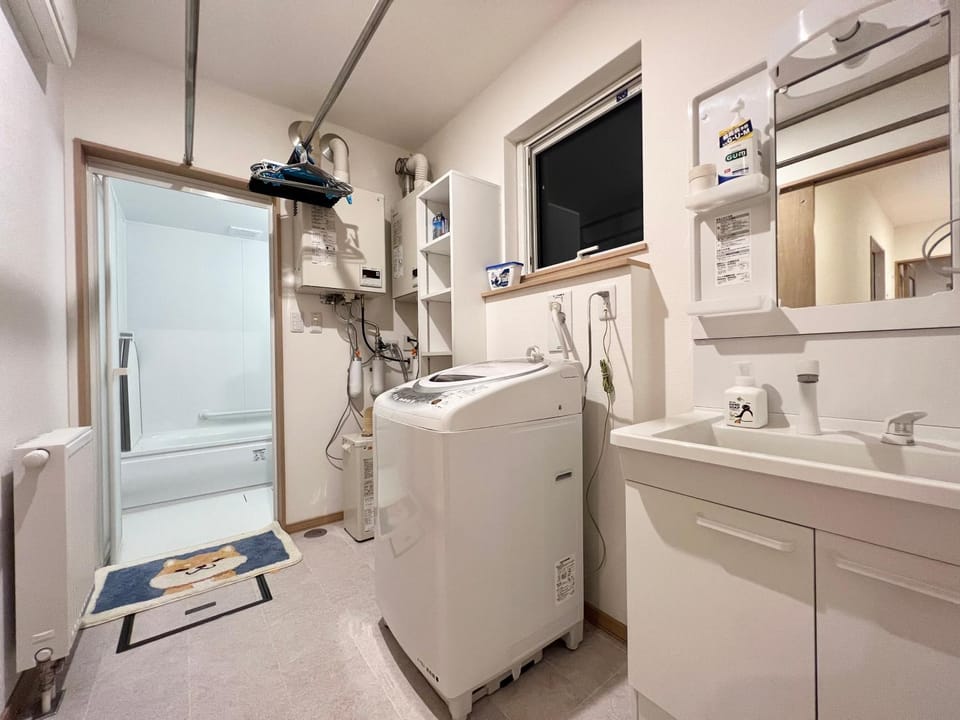 Bathroom, washing machine