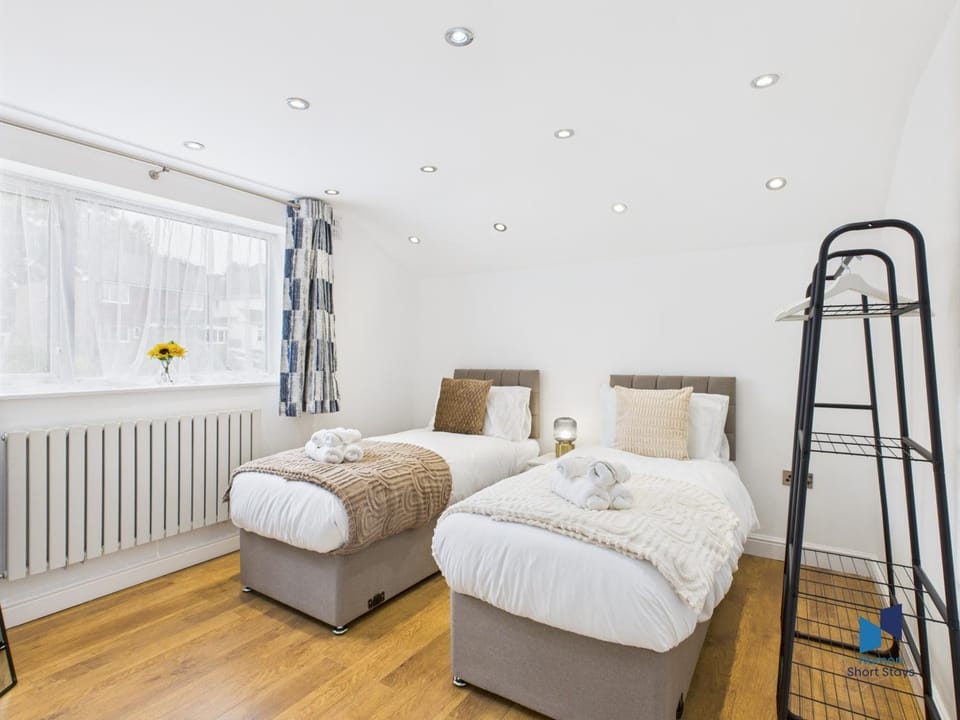 Bed, Photo of the whole room, Bedroom, towels, wardrobe