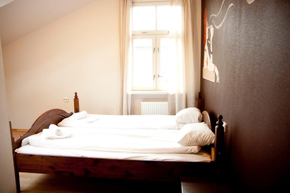 Day, Photo of the whole room