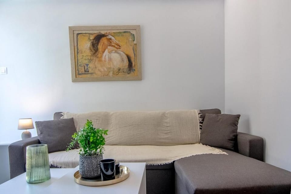 Cosy Hive in Athens Apartment in Athens